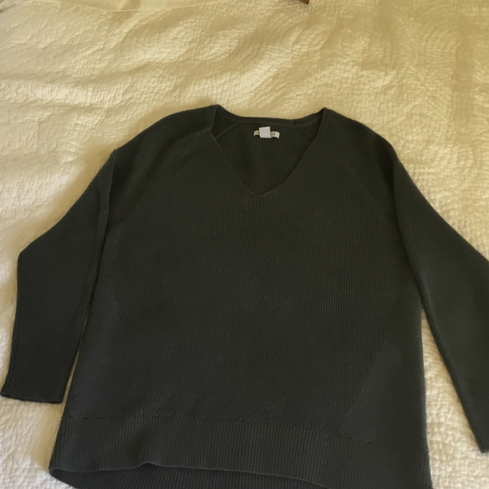 Women's V-Neck Knit Sweater - Dark Gray